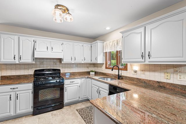 124 County Rd 350 W, Valparaiso, IN 46385