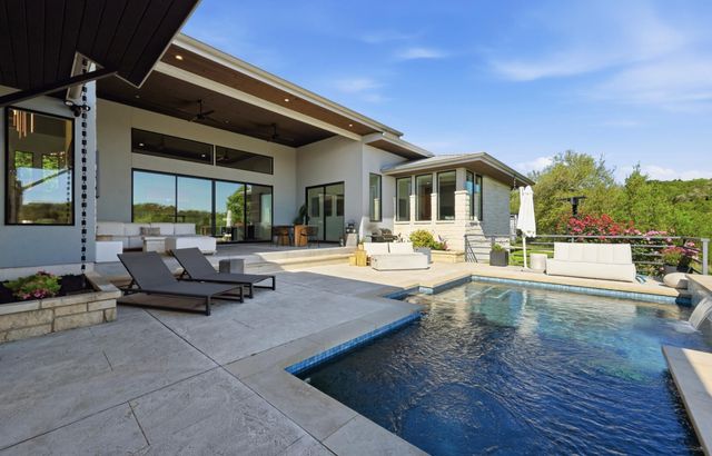 4608 Vista Estates CT, Spicewood, TX 78669