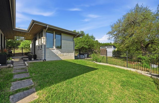 4608 Vista Estates CT, Spicewood, TX 78669