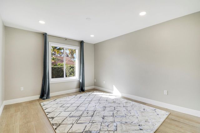 105 Ocean Pines Terrace, Jupiter, FL 33477