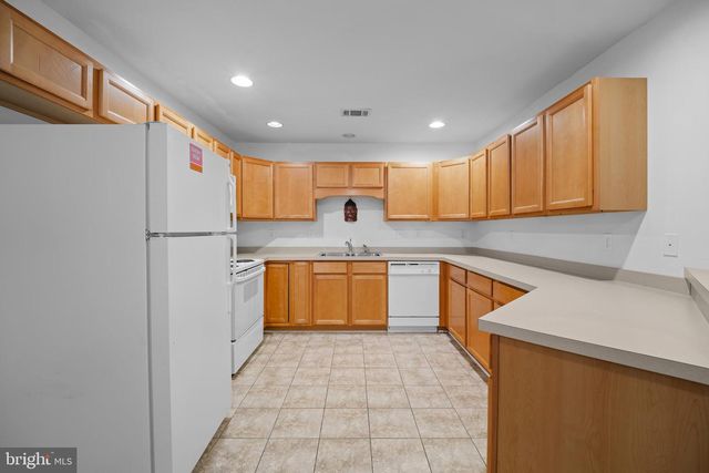 123 BLACKBIRD LANE, Shippensburg, PA 17257