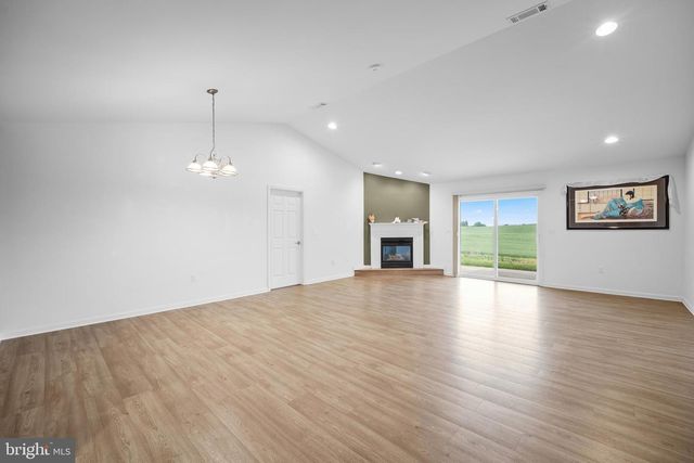 123 BLACKBIRD LANE, Shippensburg, PA 17257