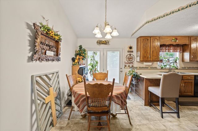 3508 Pointe Cove Cir, Cookeville, TN 38506