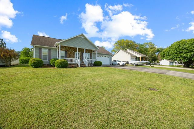 3508 Pointe Cove Cir, Cookeville, TN 38506