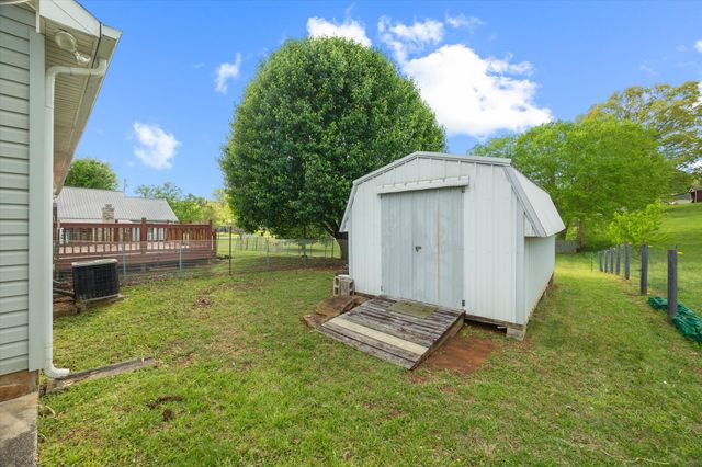 3508 Pointe Cove Cir, Cookeville, TN 38506
