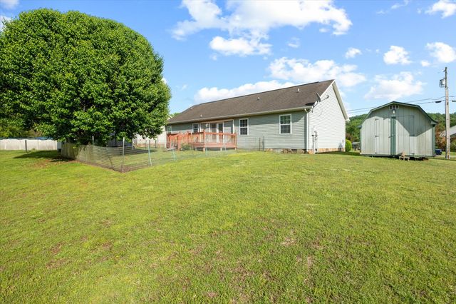 3508 Pointe Cove Cir, Cookeville, TN 38506