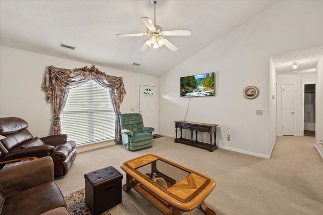 3508 Pointe Cove Cir, Cookeville, TN 38506