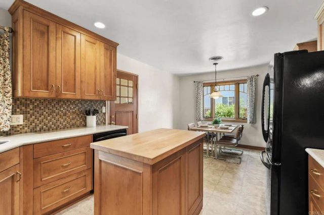 795 Deland Court, El Cajon, CA 92020