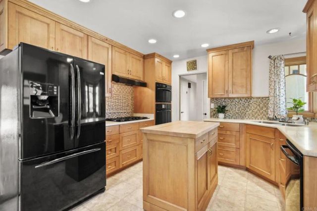 795 Deland Court, El Cajon, CA 92020