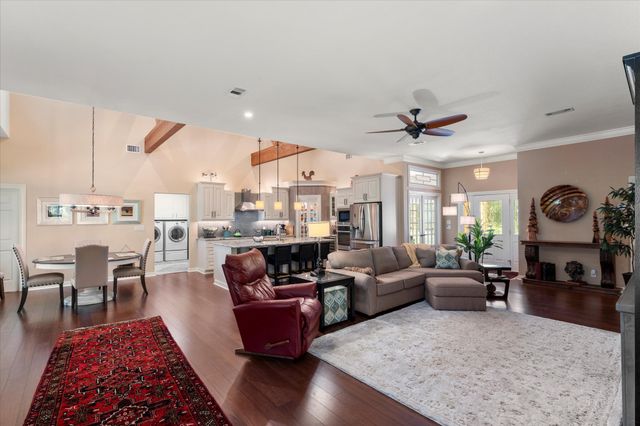 181 Saint Andrews Drive, Mabank, TX 75156