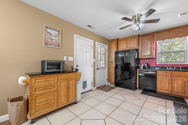3844 Bridle Path Drive, Vale, NC 28168
