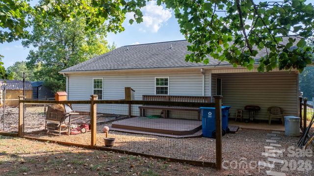 3844 Bridle Path Drive, Vale, NC 28168