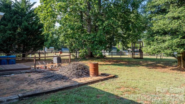 3844 Bridle Path Drive, Vale, NC 28168