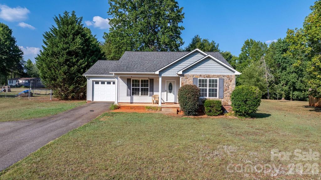 3844 Bridle Path Drive, Vale, NC 28168