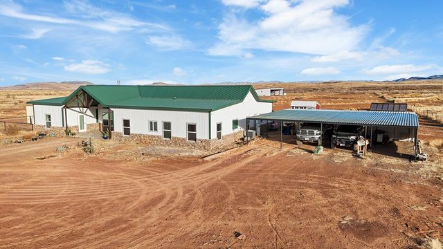 238 Sendero Horse Thief, Alpine, TX 79830