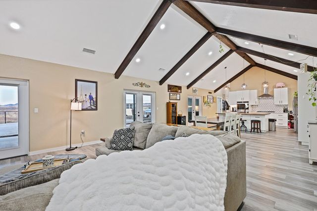 238 Sendero Horse Thief, Alpine, TX 79830