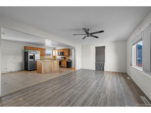 6640 E 74th Ave, Commerce City, CO 80022