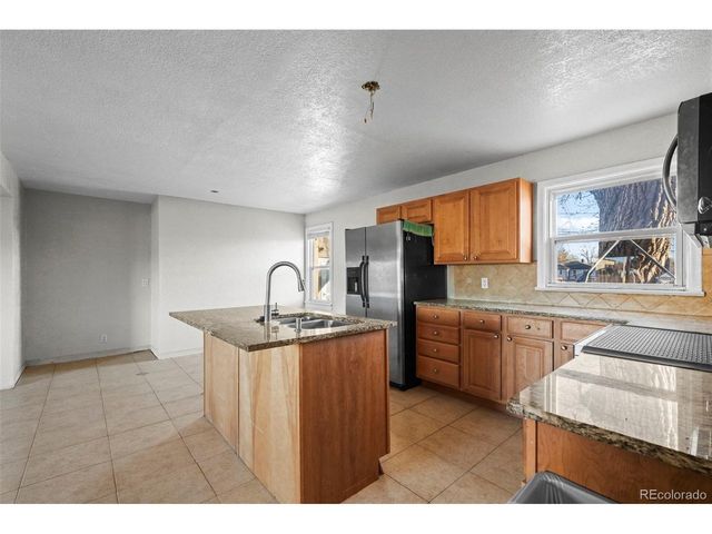 6640 E 74th Ave, Commerce City, CO 80022