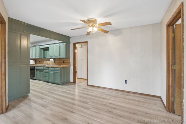 8427 N 170th East Avenue, Owasso, OK 74055