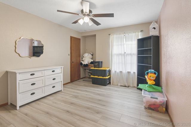 8427 N 170th East Avenue, Owasso, OK 74055