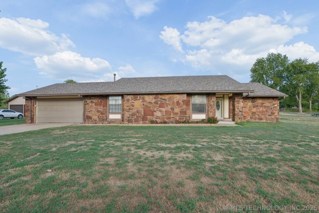 8427 N 170th East Avenue, Owasso, OK 74055