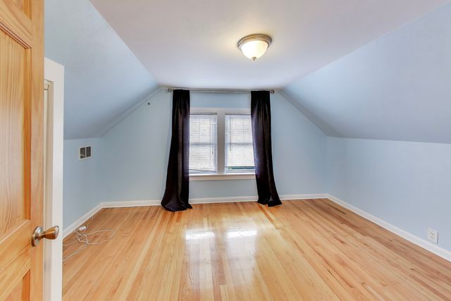 2537 S SCOTT Street, Des Plaines, IL 60018