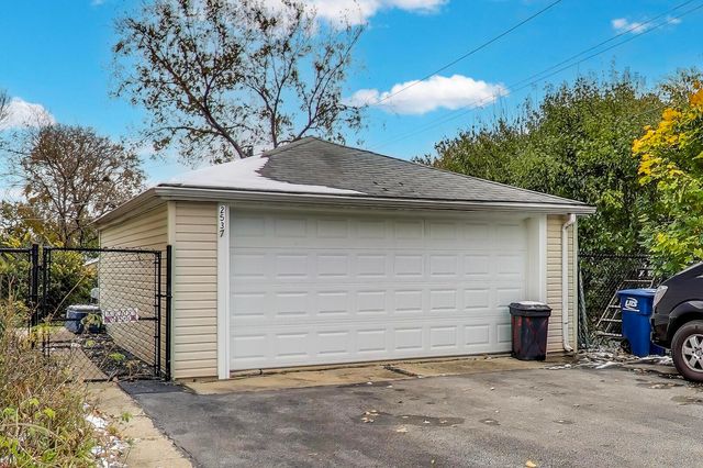 2537 S SCOTT Street, Des Plaines, IL 60018