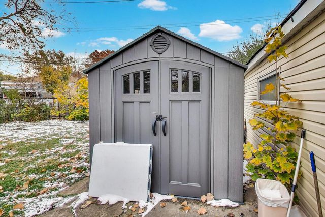 2537 S SCOTT Street, Des Plaines, IL 60018