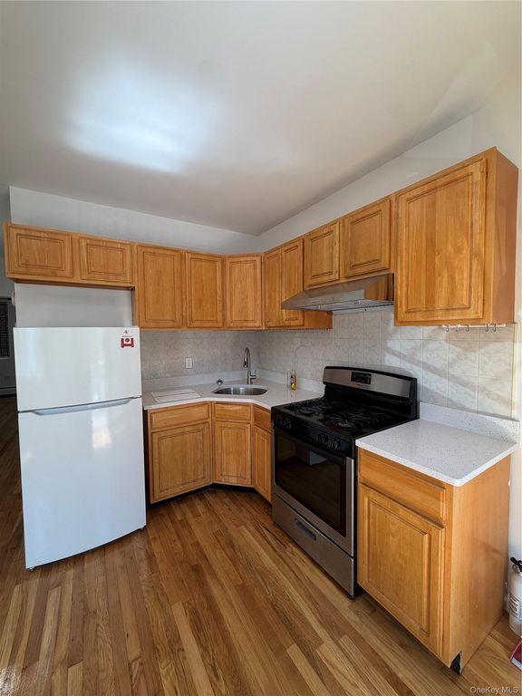 90-05 54th Avenue, Elmhurst, NY 11373 — photo 2