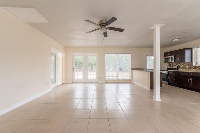 170 SE Serenata Court, Port St Lucie, FL 34983