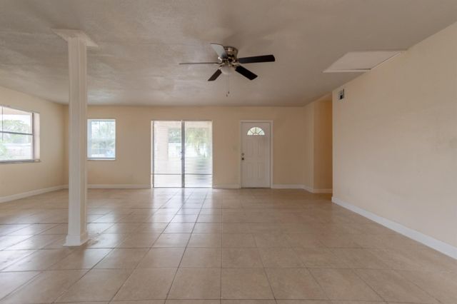 170 SE Serenata Court, Port St Lucie, FL 34983