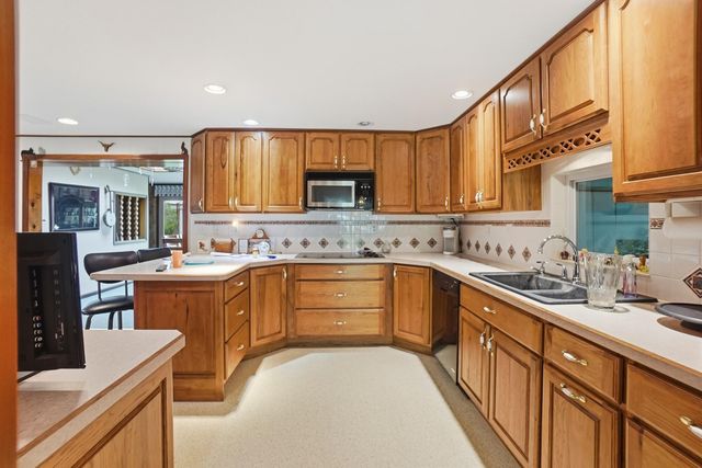 8800 Currier Road, Plain City, OH 43064