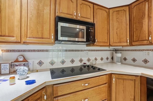 8800 Currier Road, Plain City, OH 43064