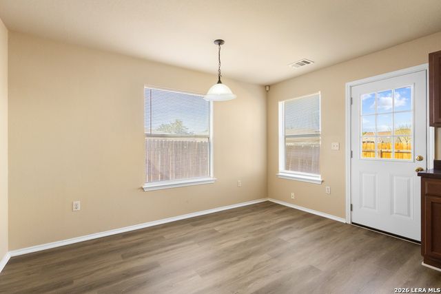 8623 Widgeon Ct, San Antonio, TX 78245