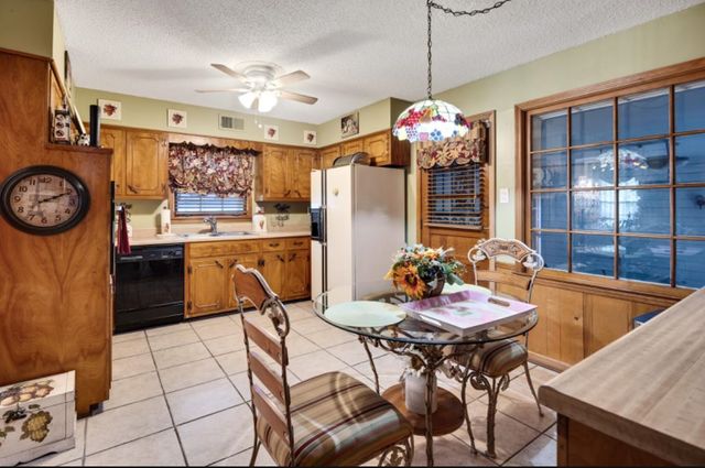 4851 ROLLING MEADOWS DR, Memphis, TN 38128