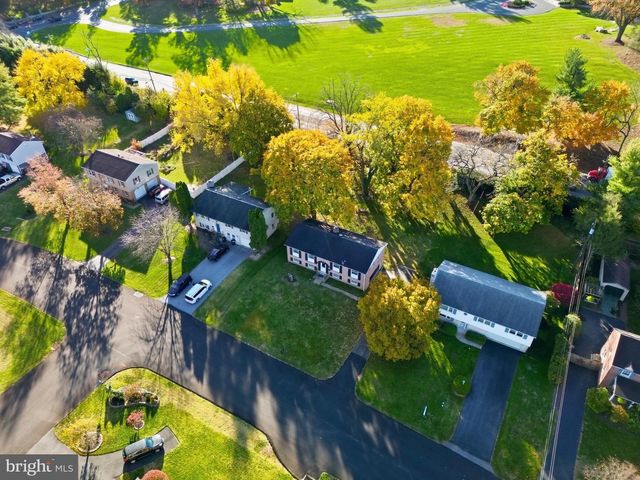 1262 WILSON AVE, Lancaster, PA 17603