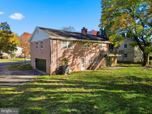 1262 WILSON AVE, Lancaster, PA 17603