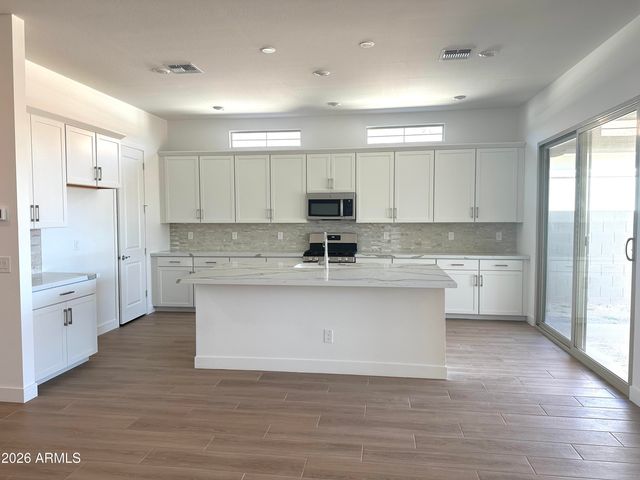 43741 N Wollemi Street, Queen Creek, AZ 85140