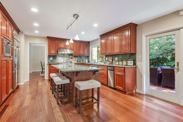 1521 Cherrywood Drive, San Mateo, CA 94403