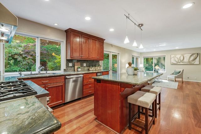 1521 Cherrywood Drive, San Mateo, CA 94403