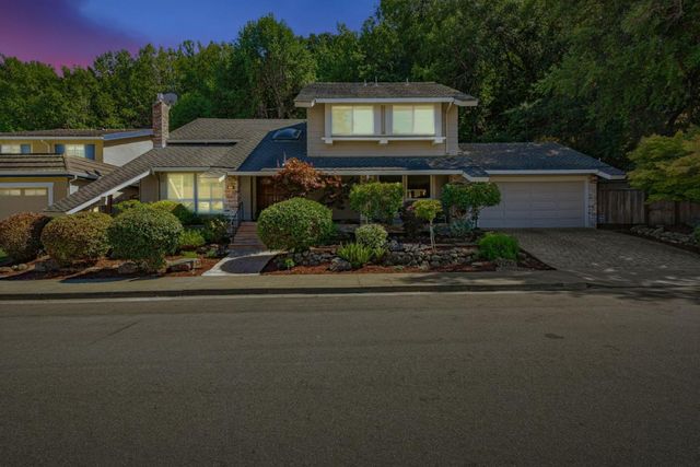 1521 Cherrywood Drive, San Mateo, CA 94403