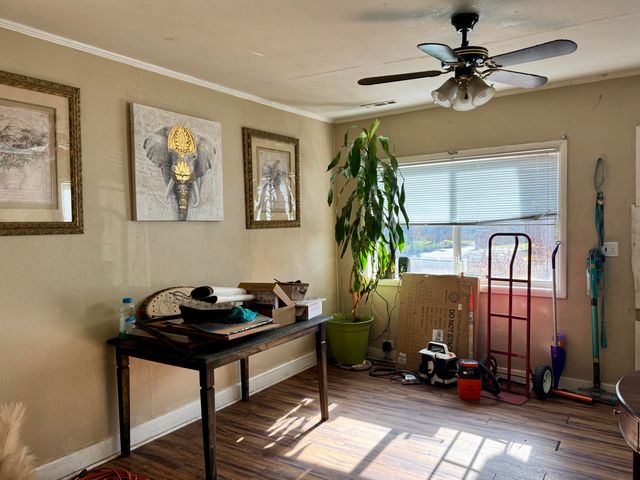 2237 Wantland Avenue, Klamath Falls, OR 97601