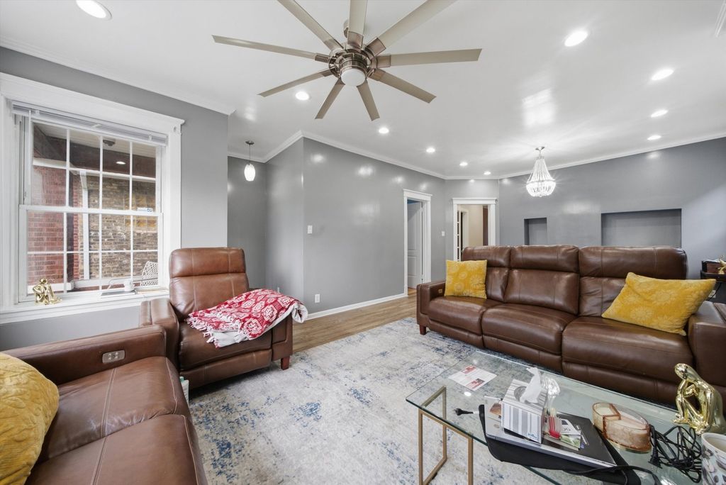 4862 W St Paul Avenue, Chicago, IL 60639 — photo 3