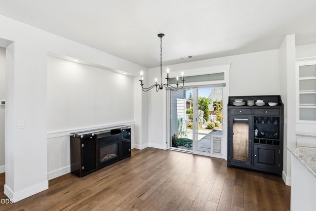 409 Sand Pointe Drive, Central Point, OR 97502