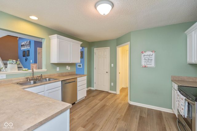 1305 Lake Meadow Drive, Indianapolis, IN 46217