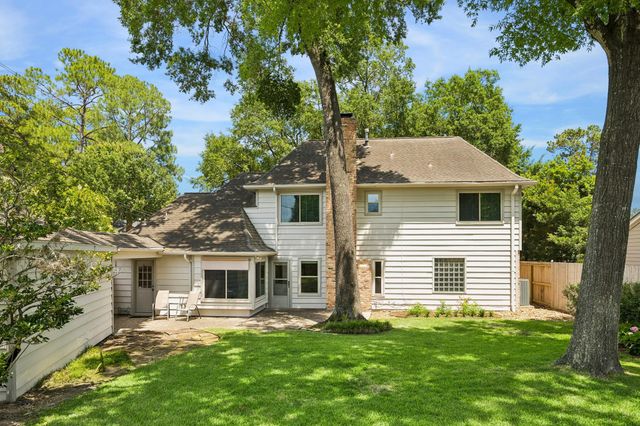 851 Glenchester Drive, Houston, TX 77079