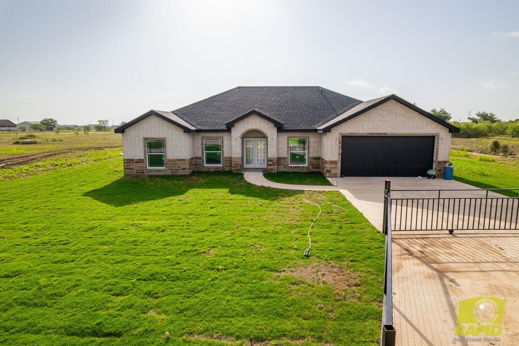 Image 2 of property listing at 7352 Rust Road, San Angelo, TX 76905