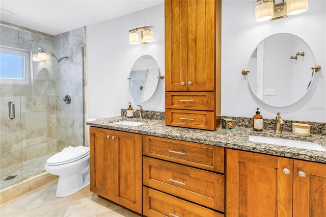 5166 HORSESHOE PLACE NE, St Petersburg, FL 33703