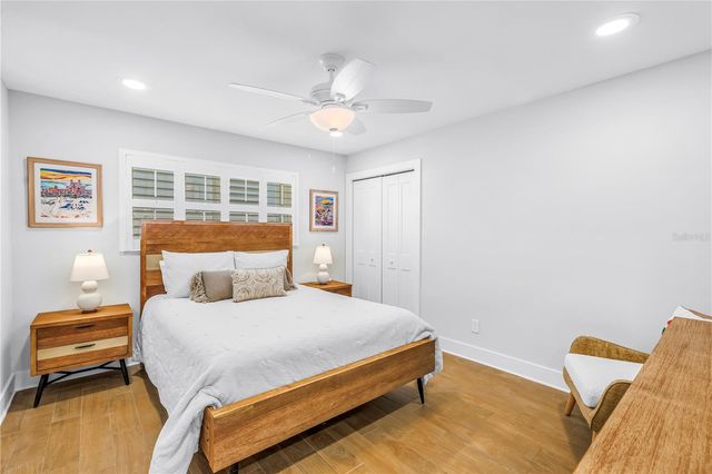 5166 HORSESHOE PLACE NE, St Petersburg, FL 33703