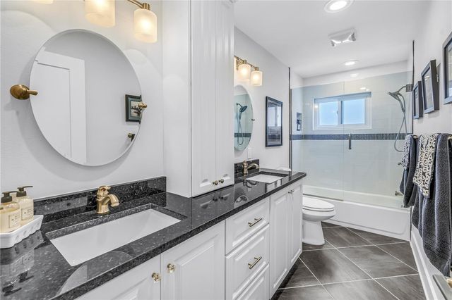 5166 HORSESHOE PLACE NE, St Petersburg, FL 33703